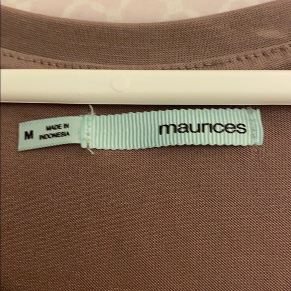 Light T-shirt - Picture 3 of 3